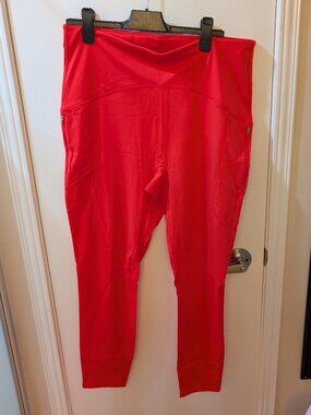 Coral coloured Fabletics leggings - size 3x